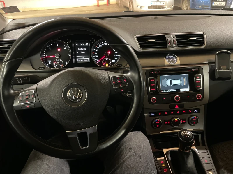 VW Passat 2.0TDI/СЕРВИЗНА ИСТОРИЯ/МНОГО ЗАПАЗЕН/, снимка 8 - Автомобили и джипове - 52771799
