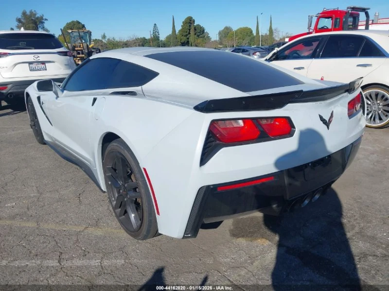 Chevrolet Corvette 6.2l Stingray Z51, снимка 3 - Автомобили и джипове - 53273114