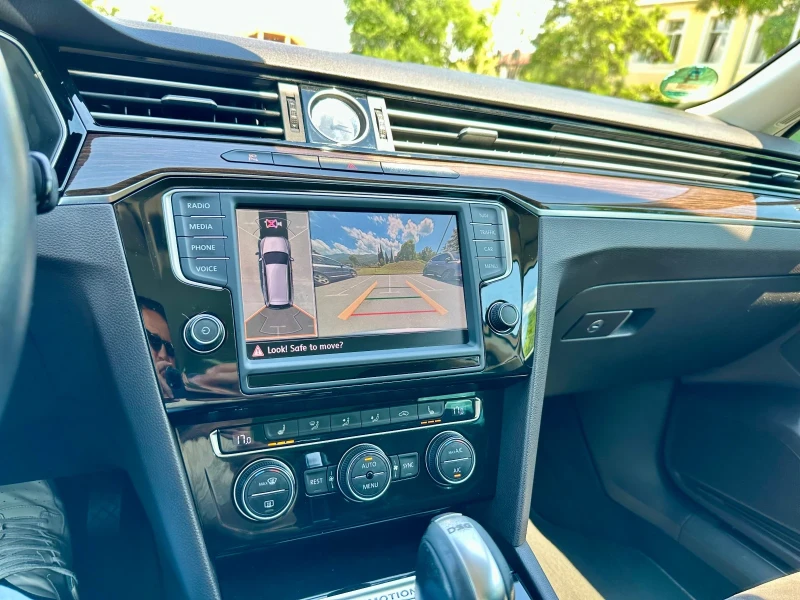 VW Passat 2.0 TDI Digital 4Motion Highline 360, снимка 14 - Автомобили и джипове - 53406685