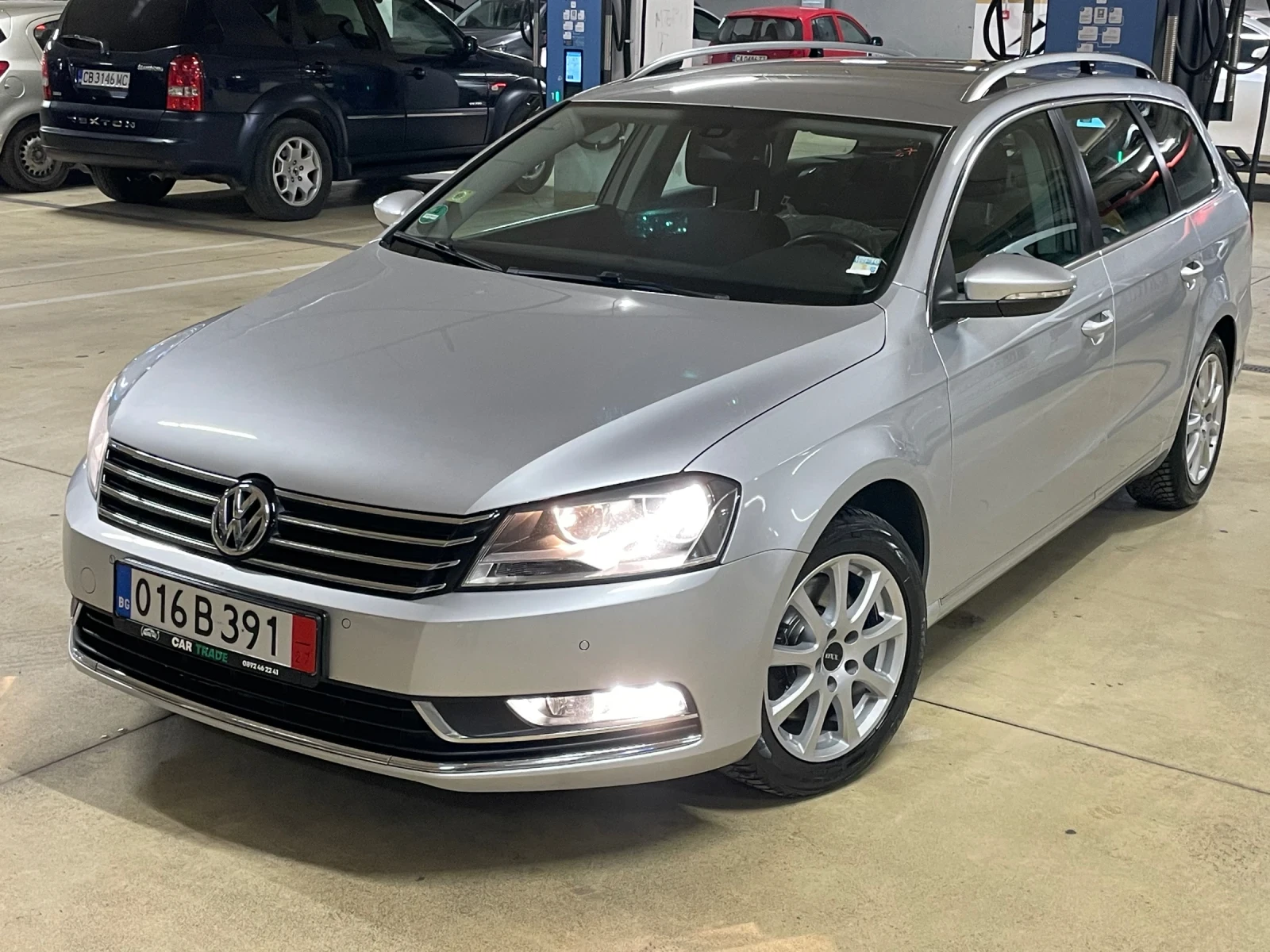 VW Passat 2.0TDI/СЕРВИЗНА ИСТОРИЯ/МНОГО ЗАПАЗЕН/, снимка 1