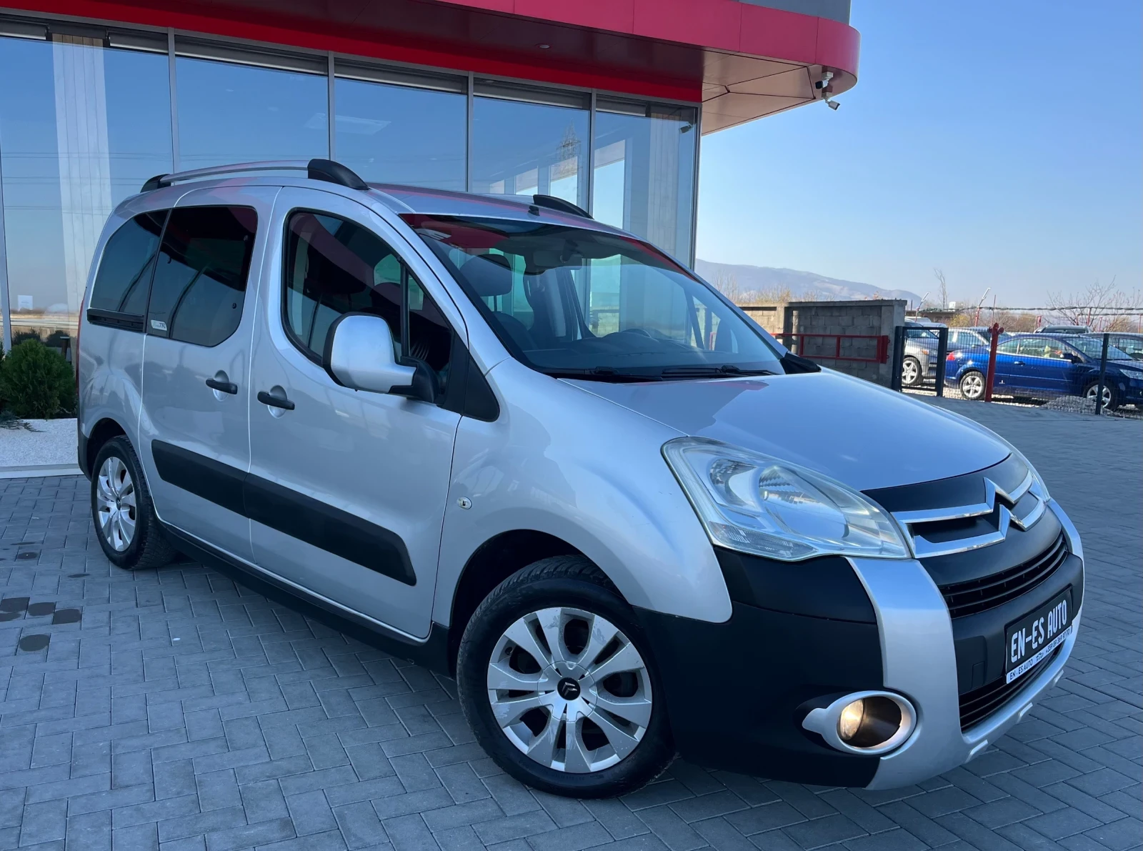 Citroen Berlingo 1.6HDI XTR TV/USB/AUX - изображение 3