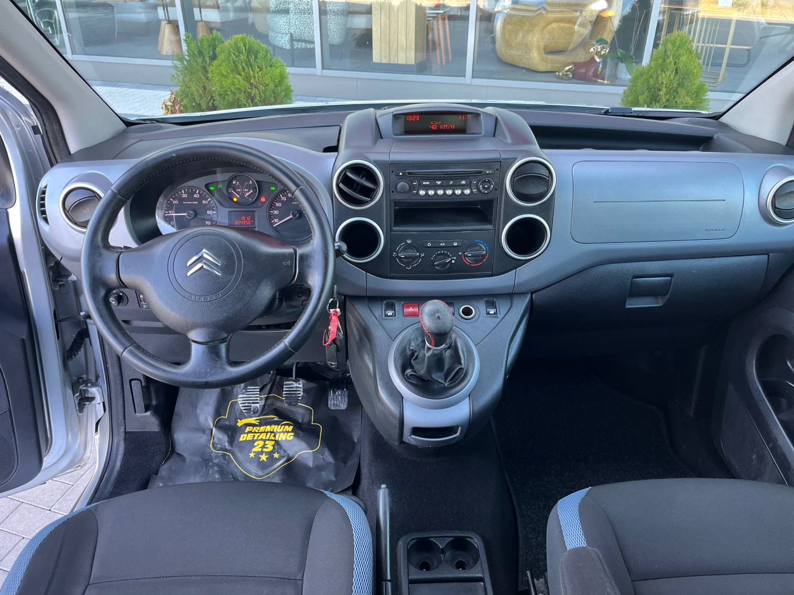 Citroen Berlingo 1.6HDI XTR TV/USB/AUX - изображение 8