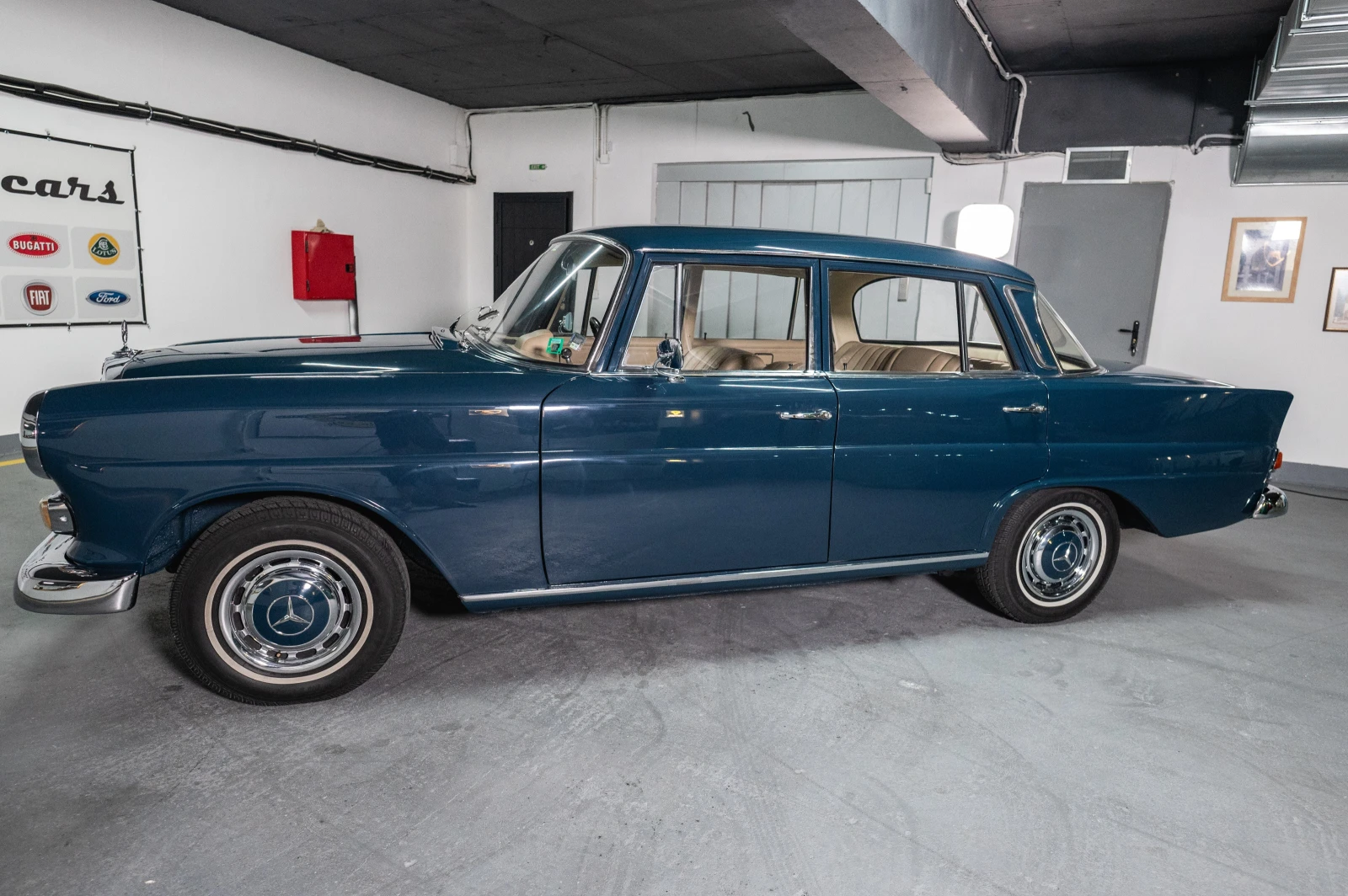 Mercedes-Benz 230 W110 230 S - изображение 4