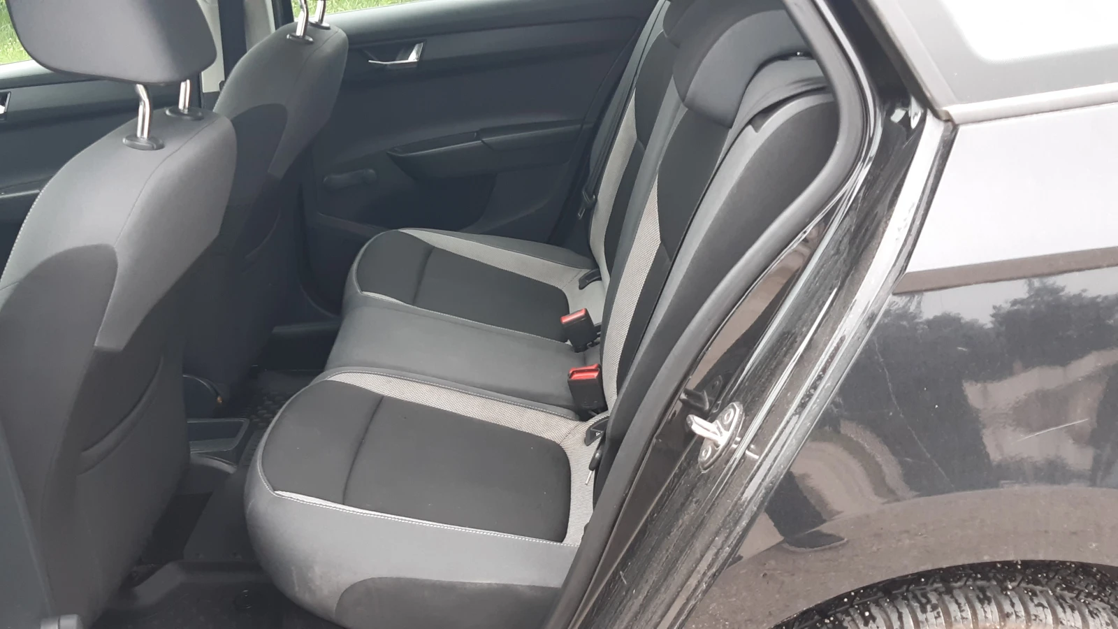Skoda Fabia 1.2 TSI - изображение 9