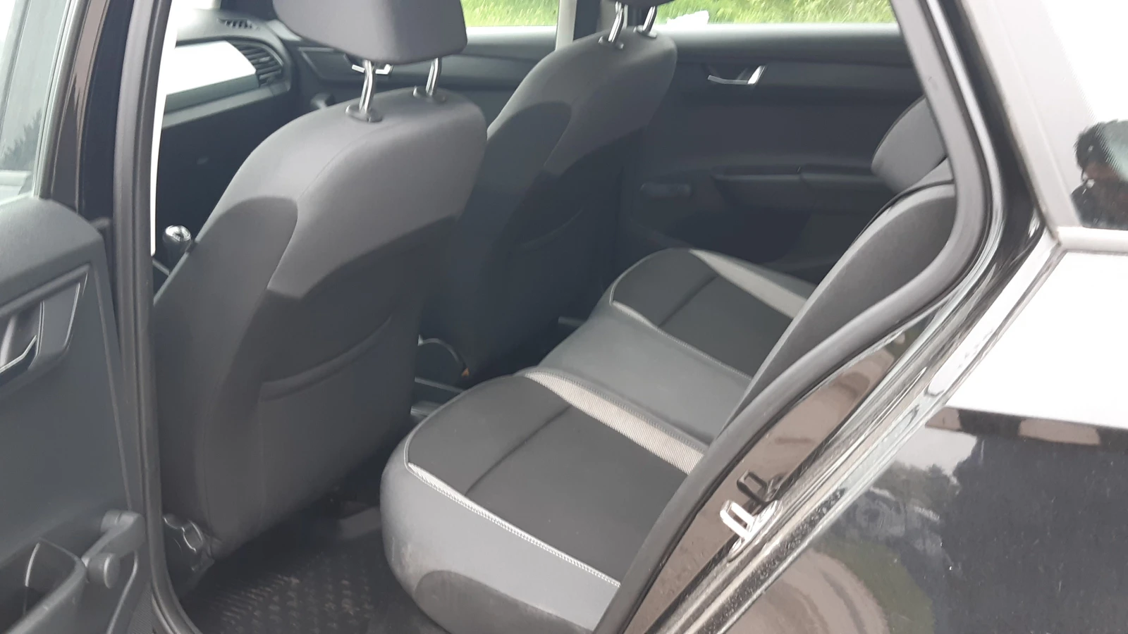 Skoda Fabia 1.2 TSI - изображение 8