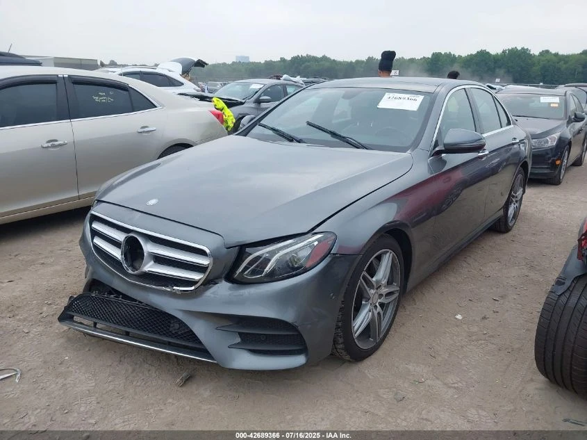 Mercedes-Benz E 300 4MATIC BURMESTER/ПОДГРЕВИ/ДВОЙНА ПАНОРАМА/КОЖА - изображение 3