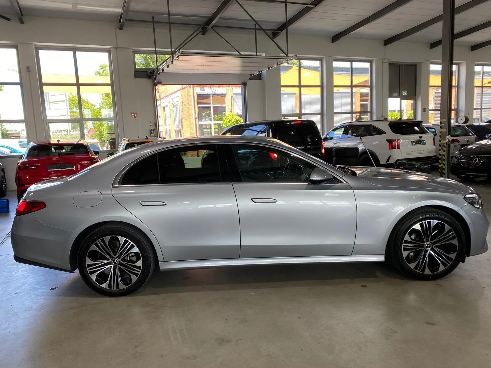 Mercedes-Benz E 400 4M AVANGARDE NAVI 360 CAMERA  - изображение 5