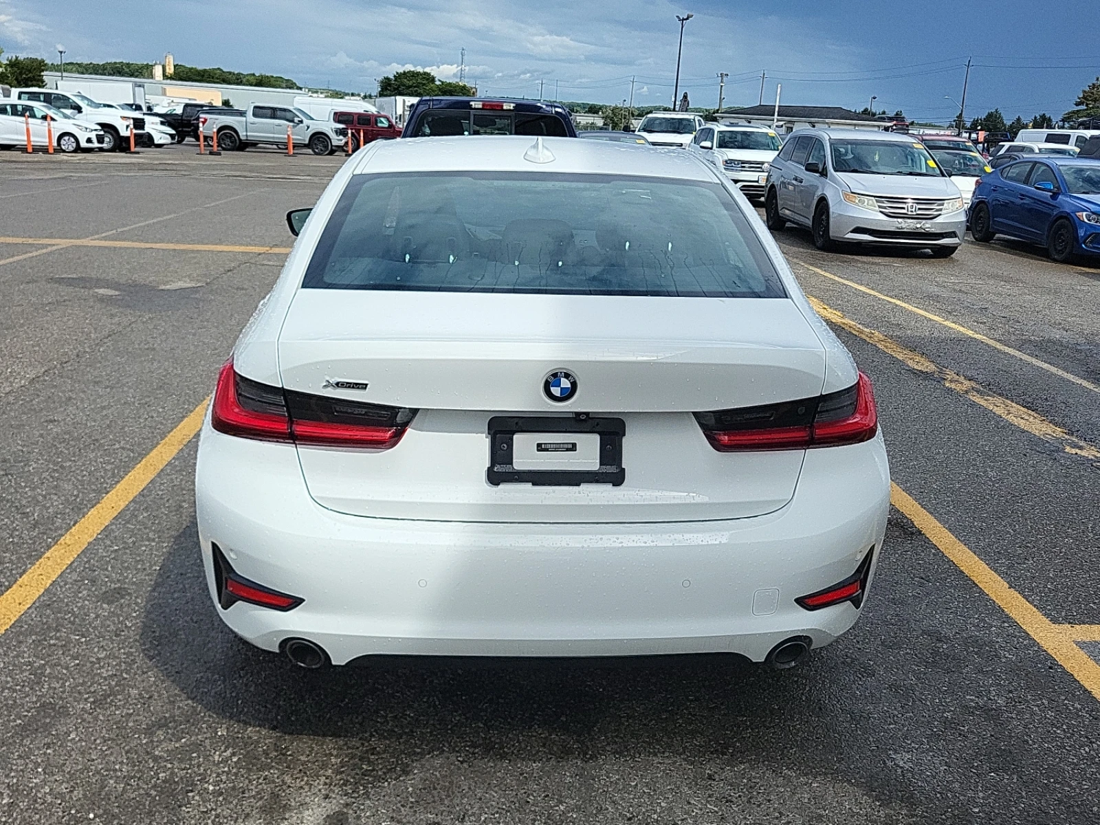 BMW 330 * 330I XDRIVE* * АВТОКРЕДИТ* * ЦЕНА ДО БЪЛГАРИЯ*  - изображение 5