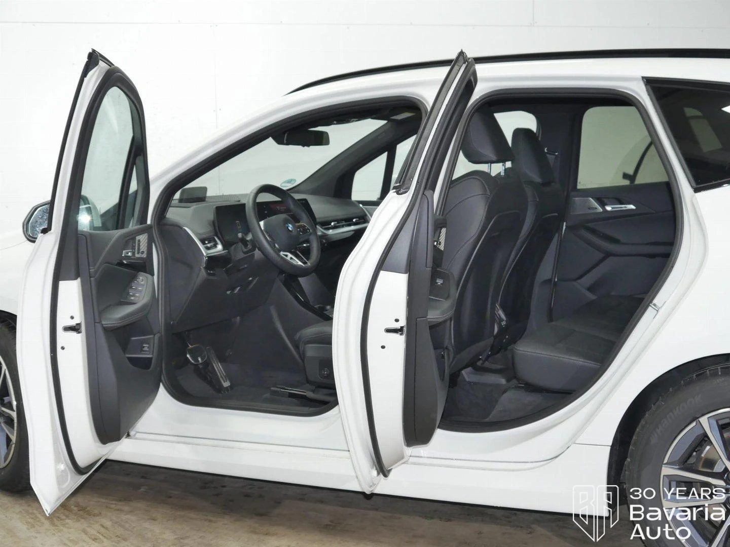 BMW 220 i Active Tourer M Sport Paket Steptronic - изображение 5