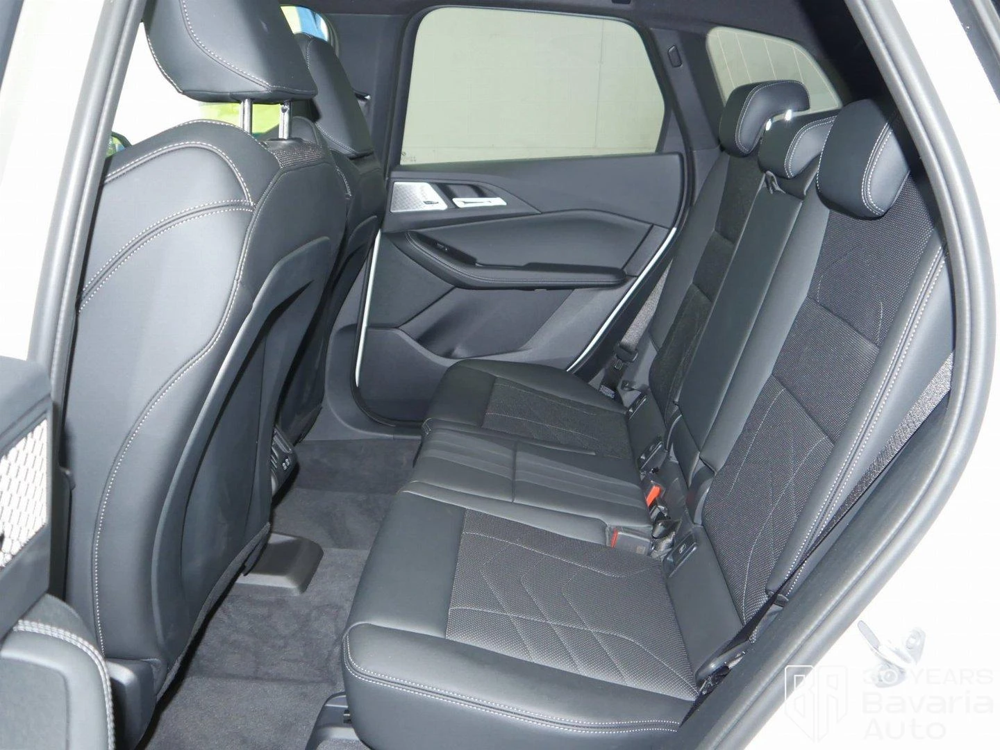 BMW 220 i Active Tourer M Sport Paket Steptronic - изображение 8