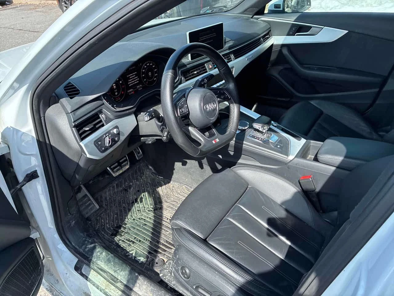 Audi A4 * Technik * CARFAX * Хед-ъп * Bang & Olufsen * , снимка 5 - Автомобили и джипове - 54037260