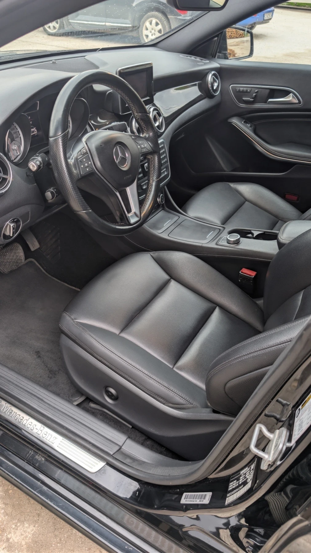 Mercedes-Benz CLA 250 AMG, снимка 9 - Автомобили и джипове - 54301313