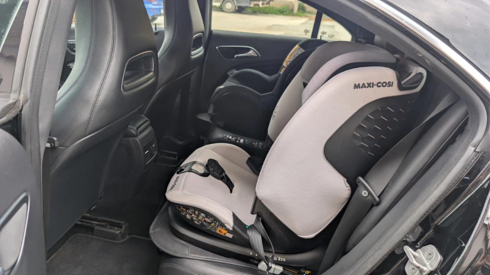 Mercedes-Benz CLA 250 AMG, снимка 13 - Автомобили и джипове - 54301313