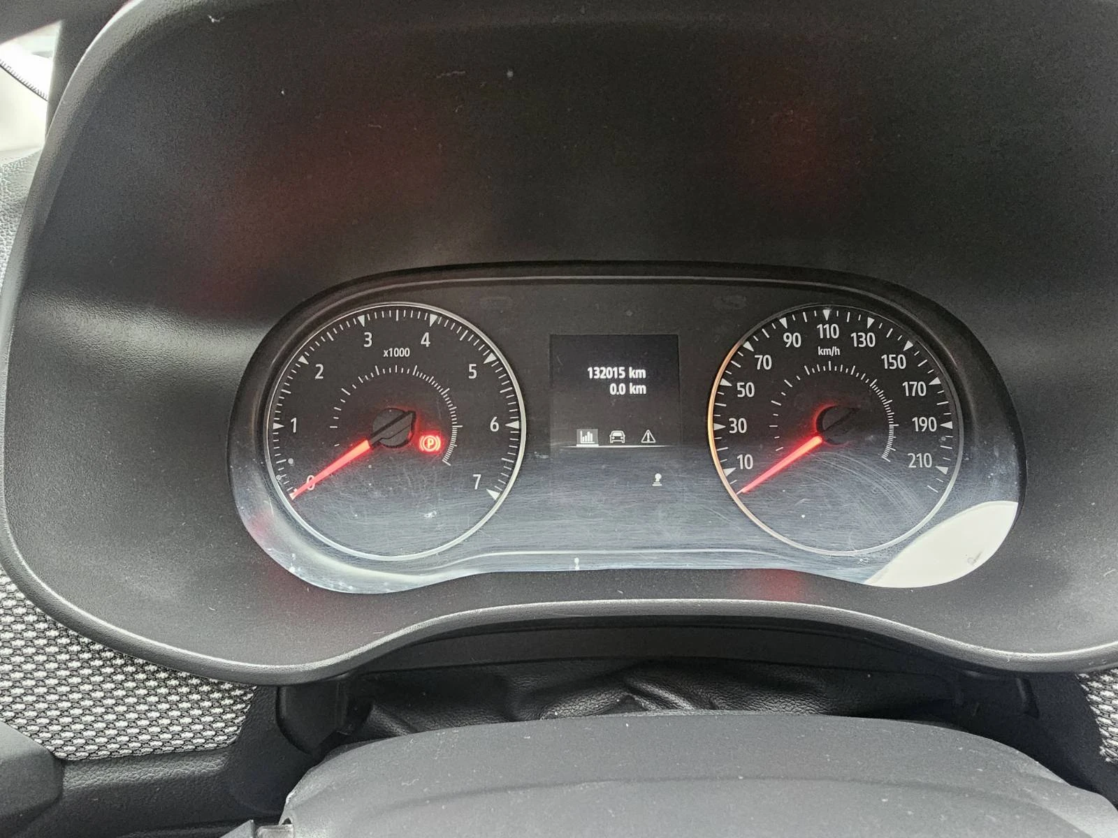 Dacia Logan 1.0 TCe 90 Stop&Start LPG, снимка 8 - Автомобили и джипове - 54358799