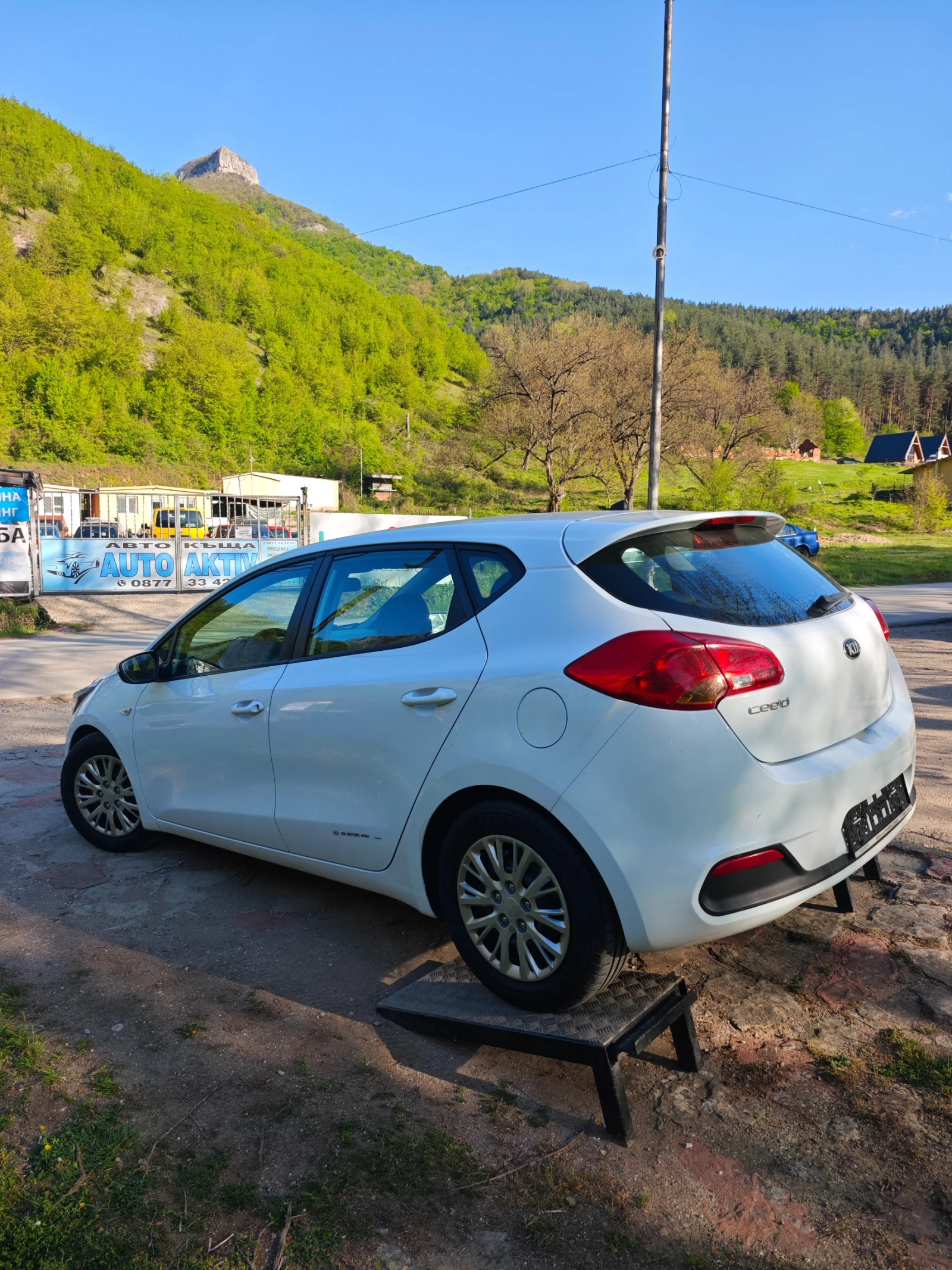 Kia Ceed 1.4I НОВ ВНОС, снимка 6 - Автомобили и джипове - 54365910