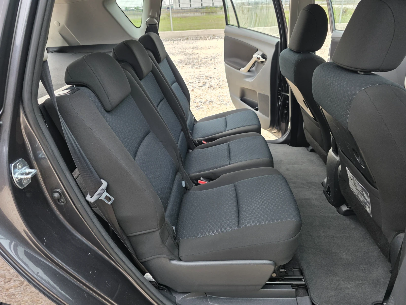 Toyota Verso 1.8 Vvti Навигация Автопилот , снимка 9 - Автомобили и джипове - 54530485