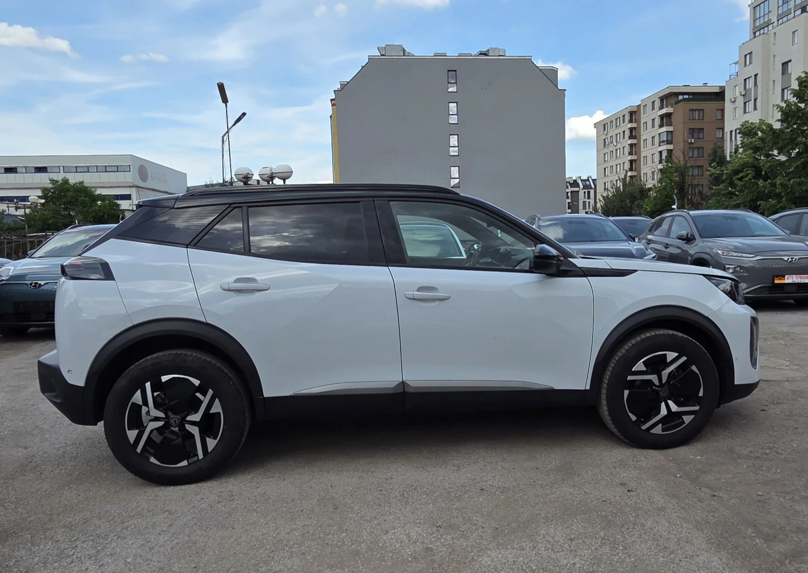 Peugeot 2008 2024/Gt line/1.5 Blue HDi, снимка 3 - Автомобили и джипове - 54825470