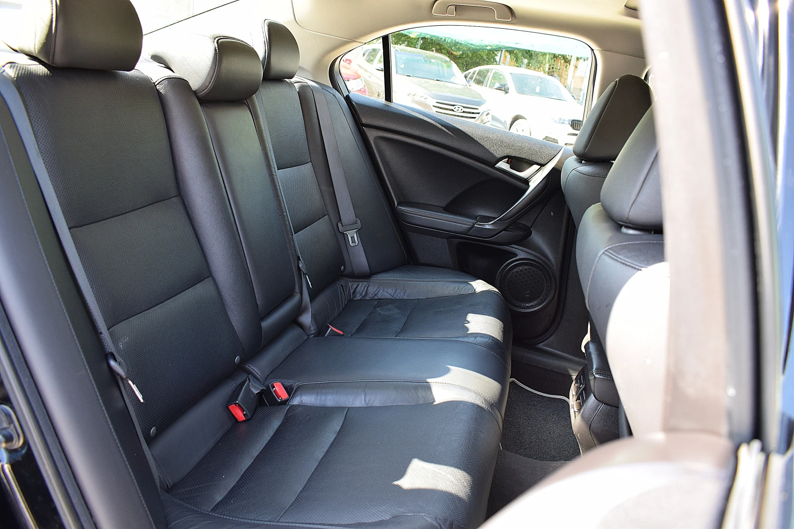 Honda Accord 2.4ШВЕЙЦАРИЯ/LUX/КОЖА, снимка 16 - Автомобили и джипове - 54828203