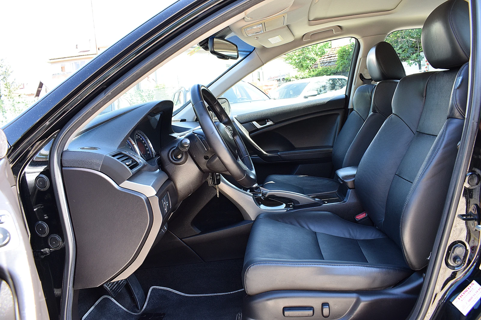 Honda Accord 2.4ШВЕЙЦАРИЯ/LUX/КОЖА, снимка 7 - Автомобили и джипове - 54828203
