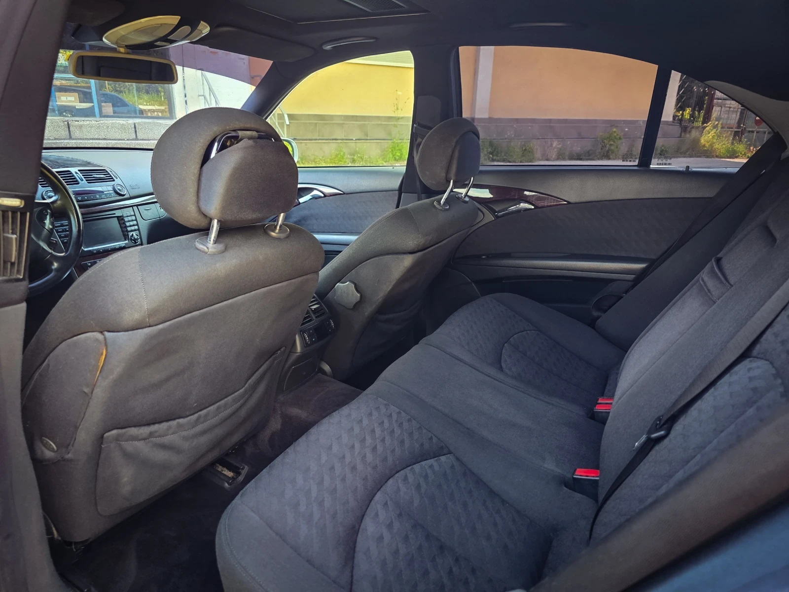 Mercedes-Benz E 270 CDI= ELEGANCE= , снимка 7 - Автомобили и джипове - 54991402