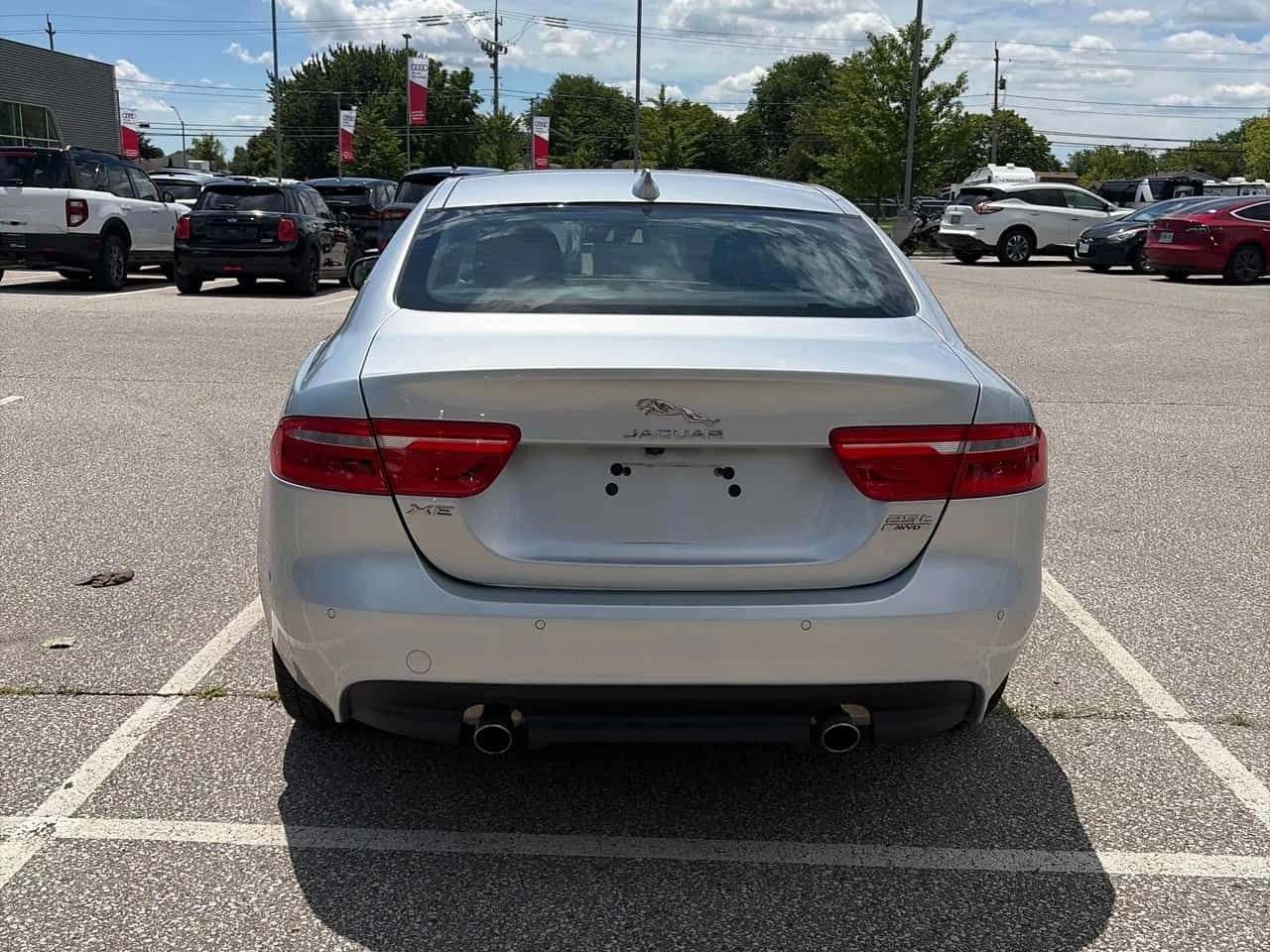 Jaguar XE * Prestige * АВТОКРЕДИТ БЕЗ ПЪРВОНАЧАЛНА ВНОСКА* , снимка 4 - Автомобили и джипове - 55027021