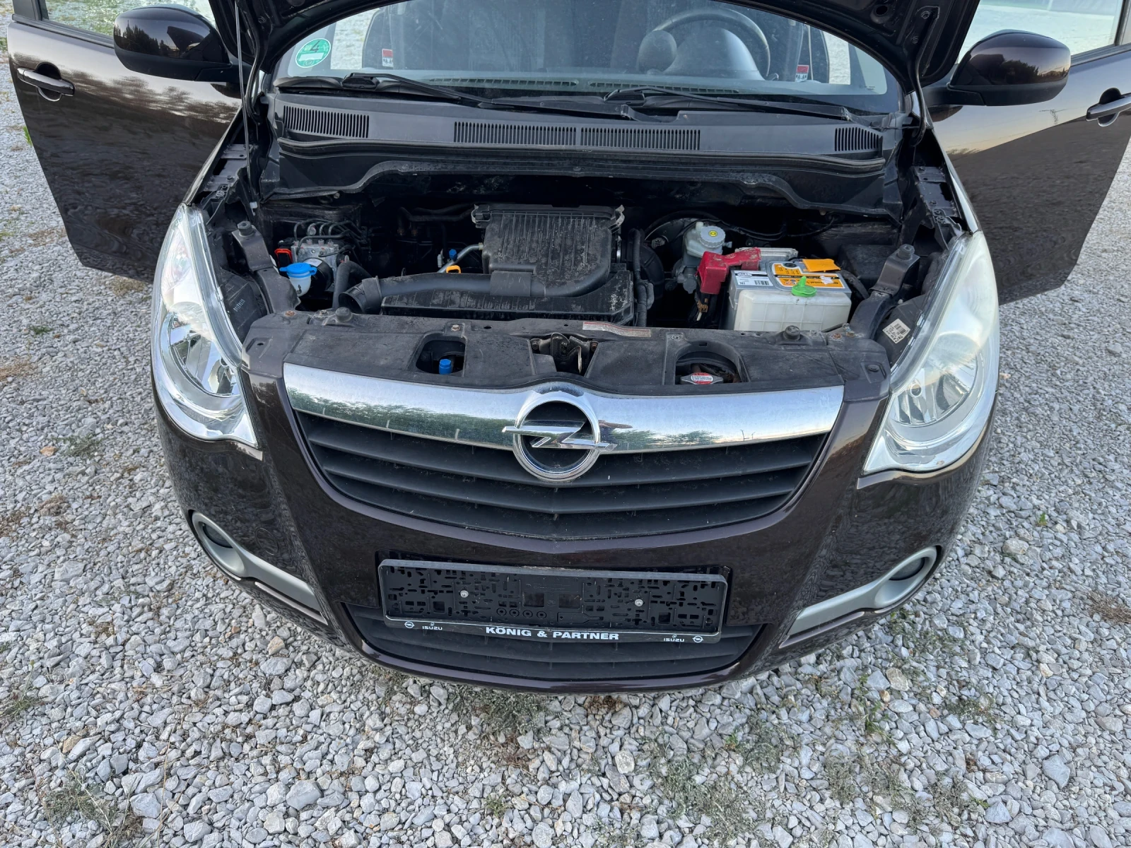 Opel Agila 1.3 i, снимка 14 - Автомобили и джипове - 55226372