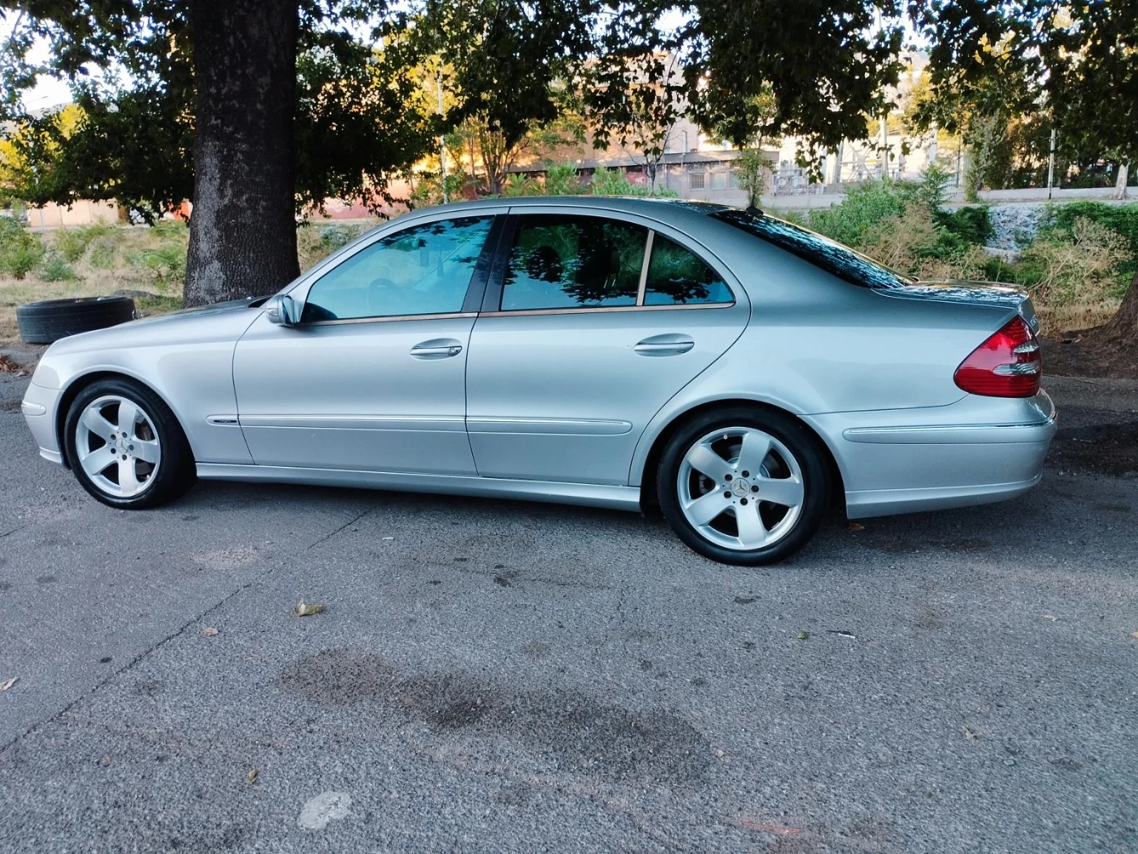 Mercedes-Benz E 320 CDI/ПЕРФЕКТНА, снимка 6 - Автомобили и джипове - 56050570