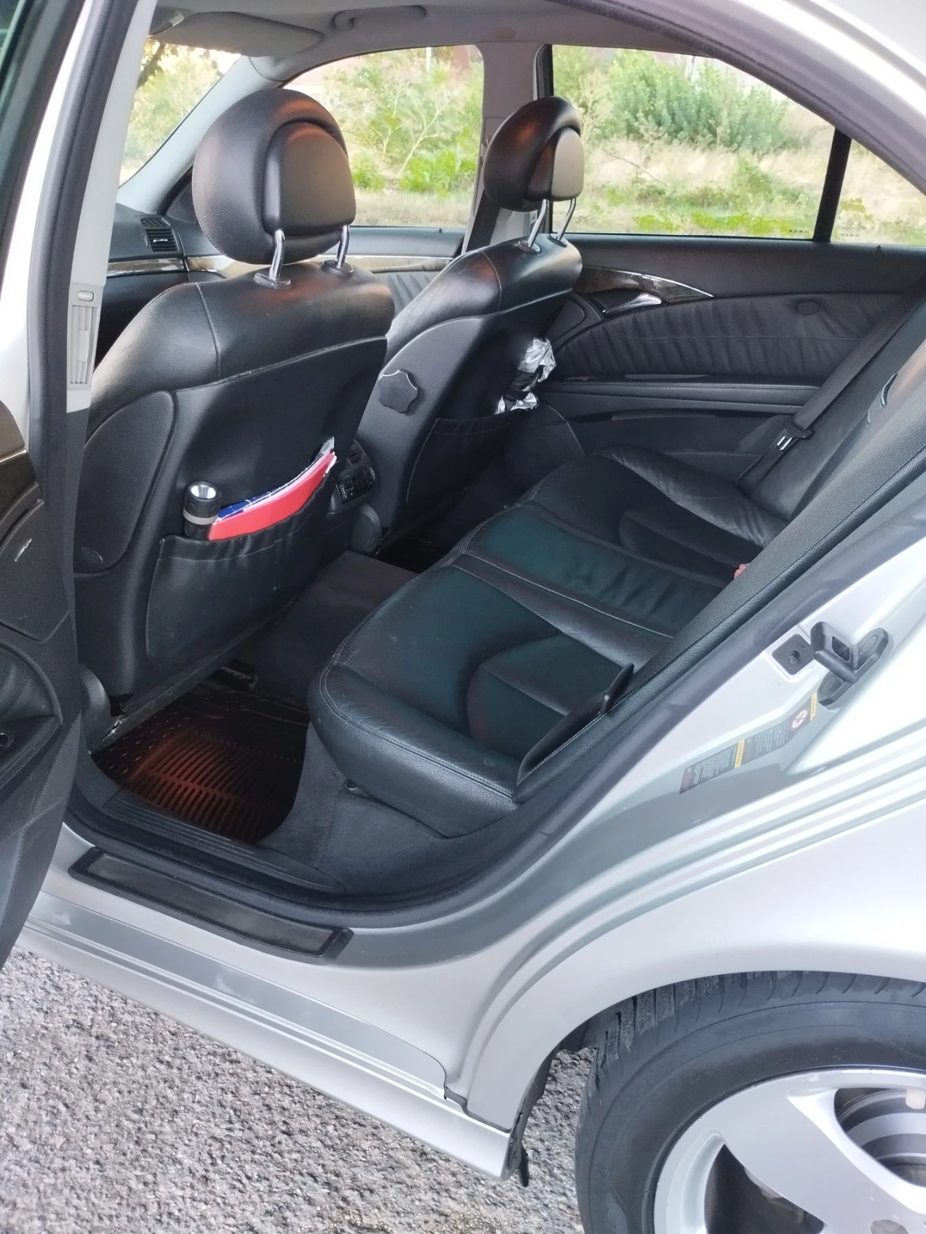 Mercedes-Benz E 320 CDI/ПЕРФЕКТНА, снимка 9 - Автомобили и джипове - 56050570