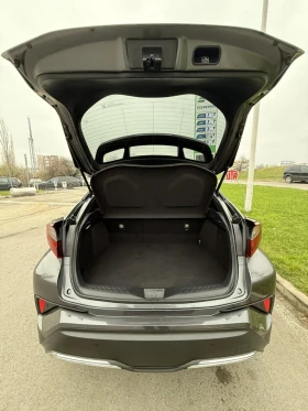 Toyota C-HR HYBRID BI Tone 2.0 184к.с НОВ, снимка 13