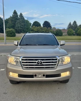 Toyota Land cruiser 5.7 V8 | 7 МЕСТЕН | CARFAX | , снимка 1