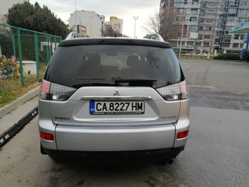 Mitsubishi Outlander TDI, снимка 4 - Автомобили и джипове - 47865007