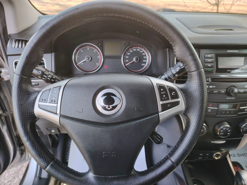 SsangYong Korando 2.0 Дизел 4х4, снимка 14 - Автомобили и джипове - 50035965