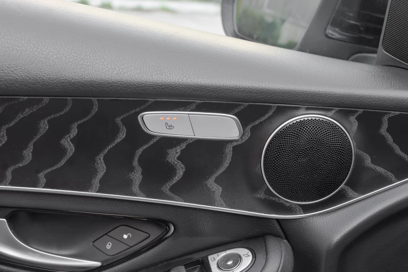 Mercedes-Benz GLC 220 d 170ks, снимка 13 - Автомобили и джипове - 51335122