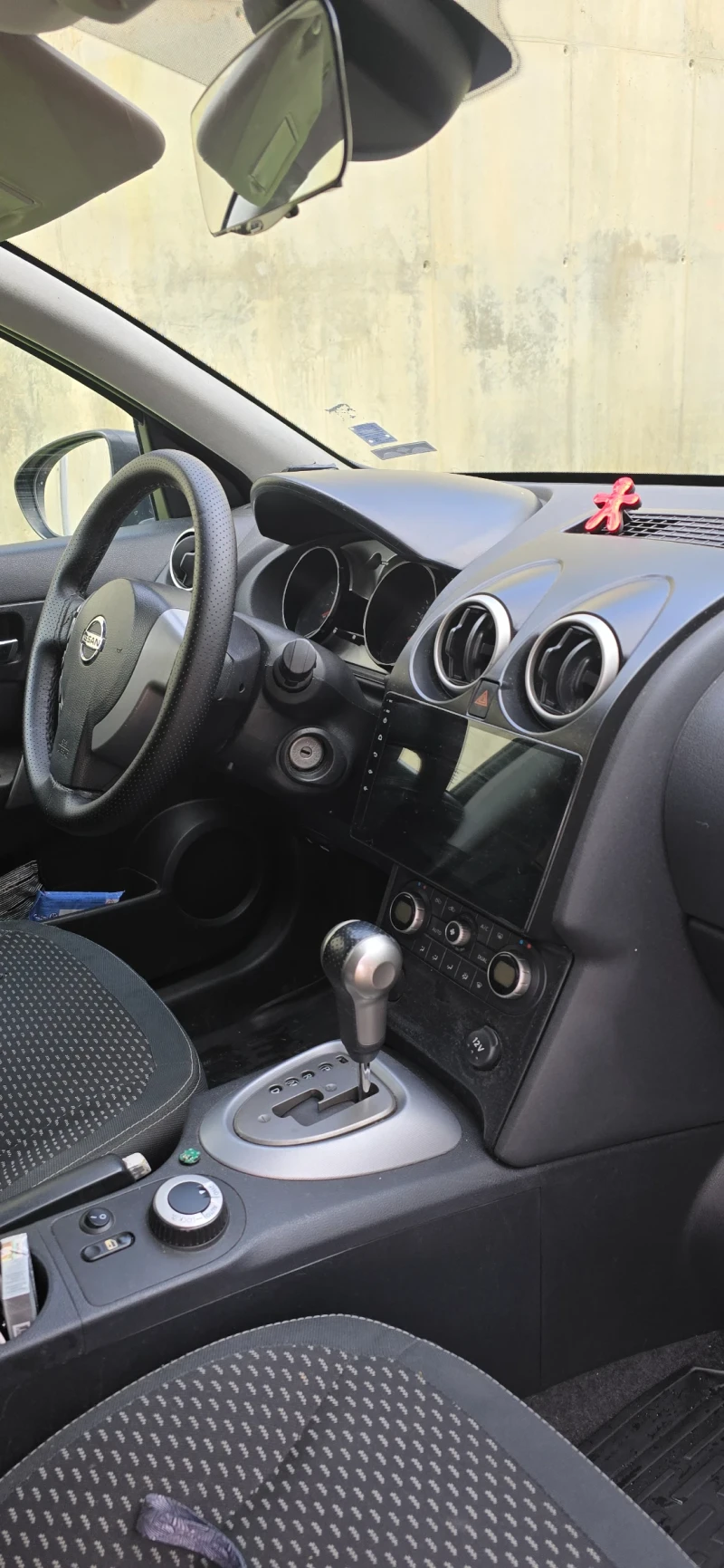 Nissan Qashqai 2.0 DCI, снимка 7 - Автомобили и джипове - 52356923