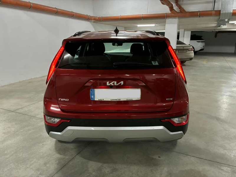 Kia Niro 1.6 GDI, снимка 6 - Автомобили и джипове - 53391855