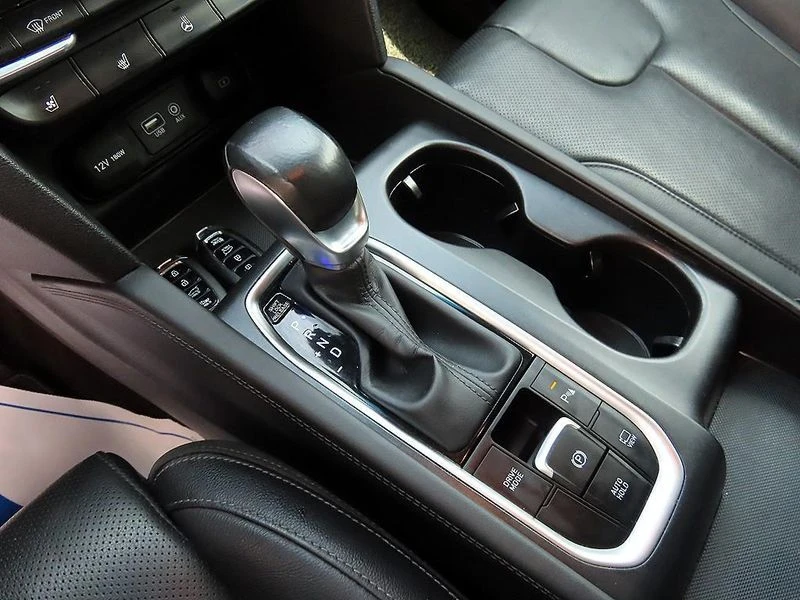 Hyundai Santa fe Gasoline 2.0T 2WD| 238к.с.| ВКЛ.ТЕХНОТЕСТ, снимка 10 - Автомобили и джипове - 55440744