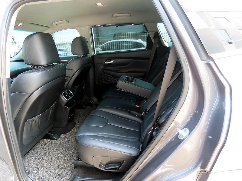 Hyundai Santa fe Gasoline 2.0T 2WD| 238к.с.| ВКЛ.ТЕХНОТЕСТ, снимка 6 - Автомобили и джипове - 55440744