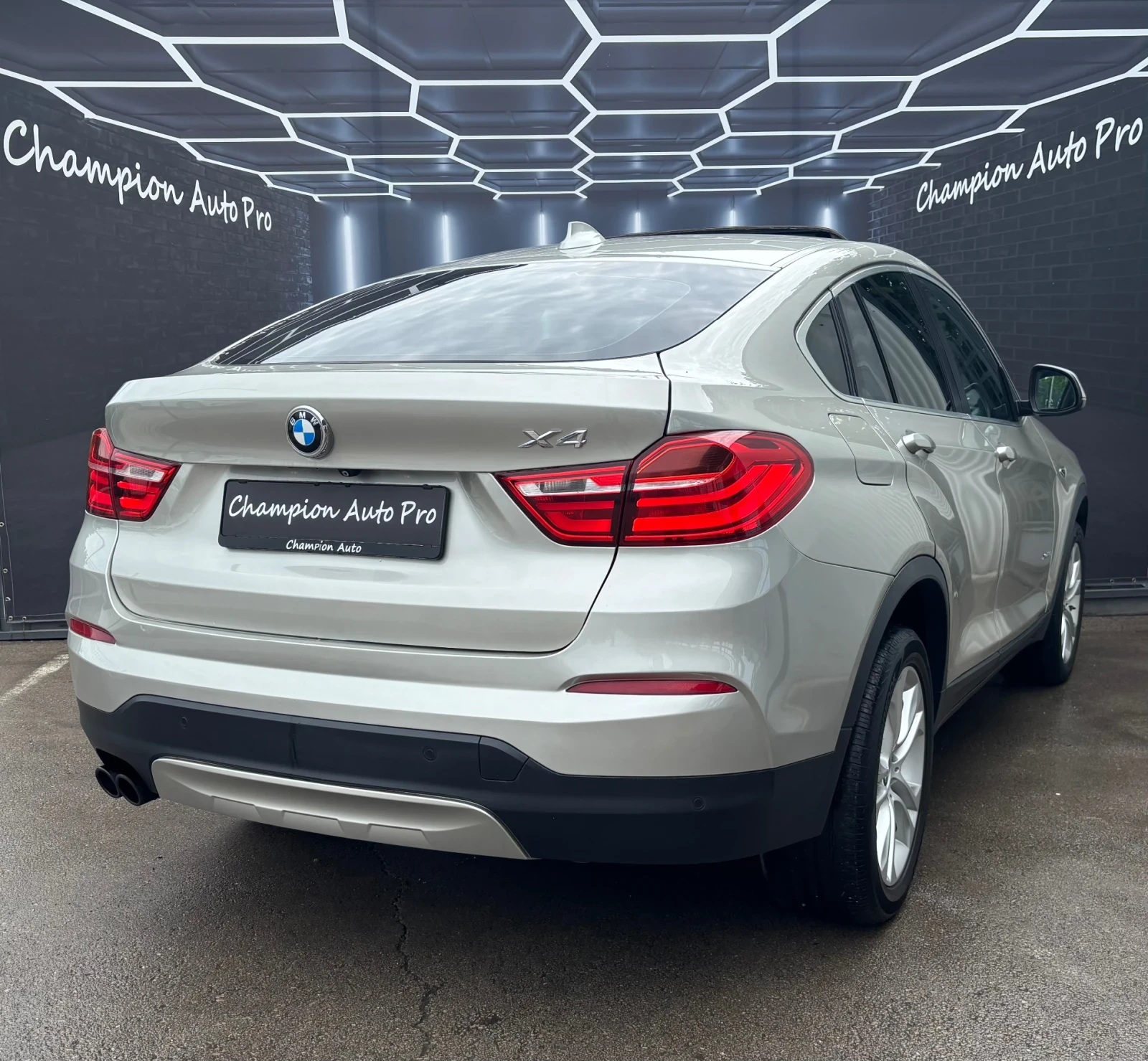 BMW X4 M-Packet - изображение 6