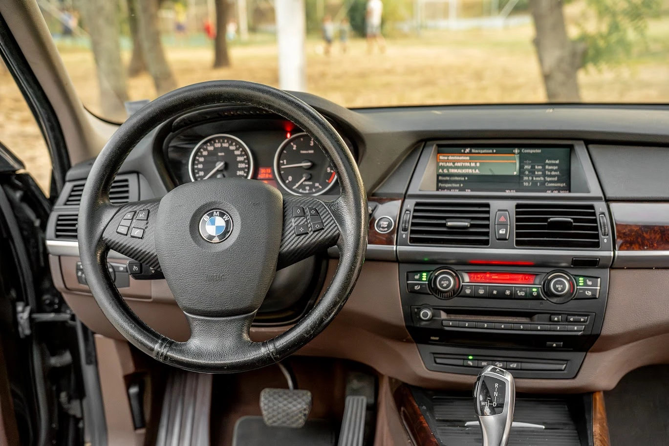 BMW X5 3.5 Панорама/Подгрев/топ!! - изображение 10
