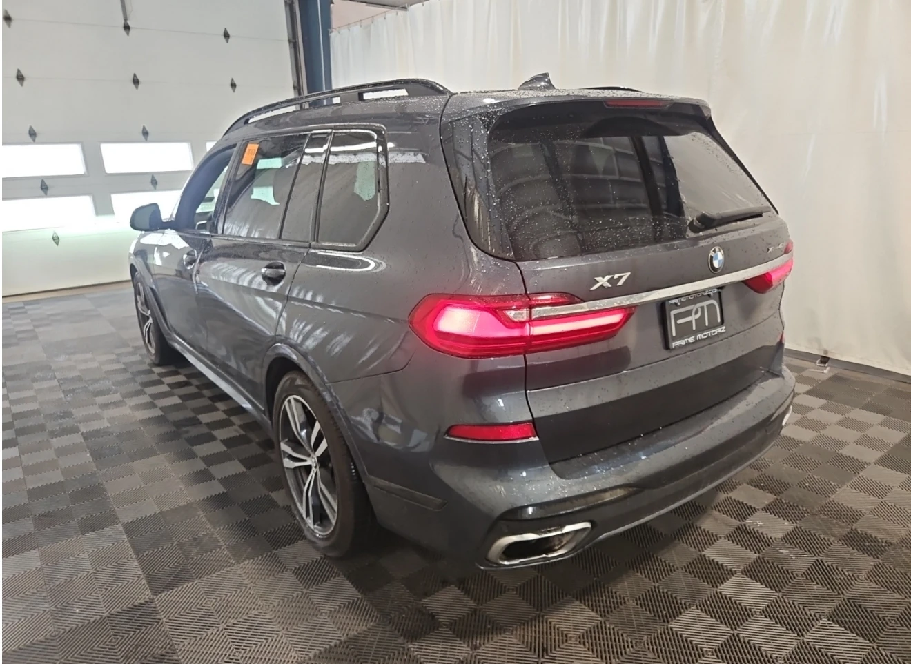 BMW X7 M SPORT LINE* Arctic Gray Metallic - изображение 4
