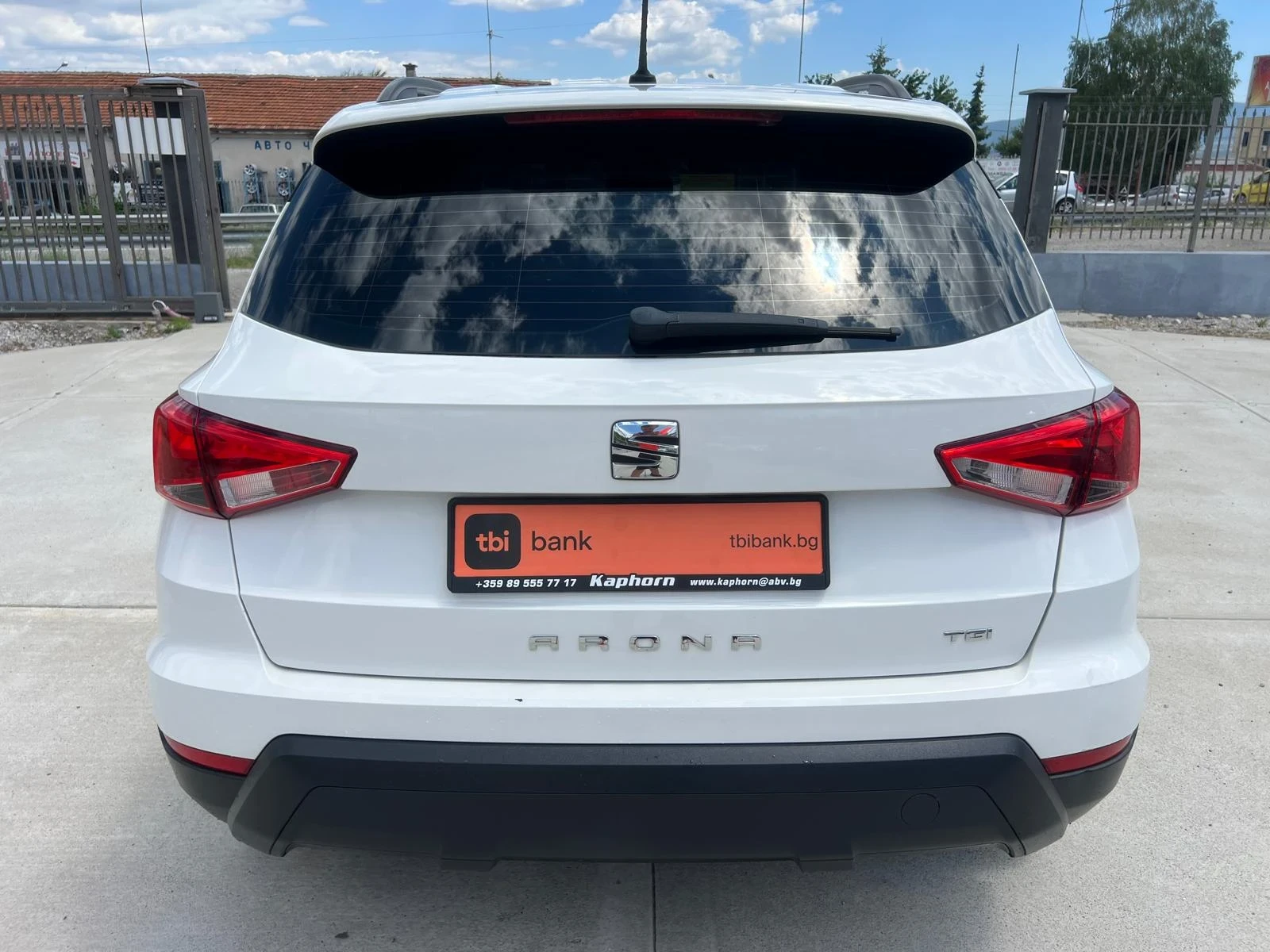 Seat Arona Benz/Metan Euro6B 78.000km!!!, снимка 5 - Автомобили и джипове - 52817132
