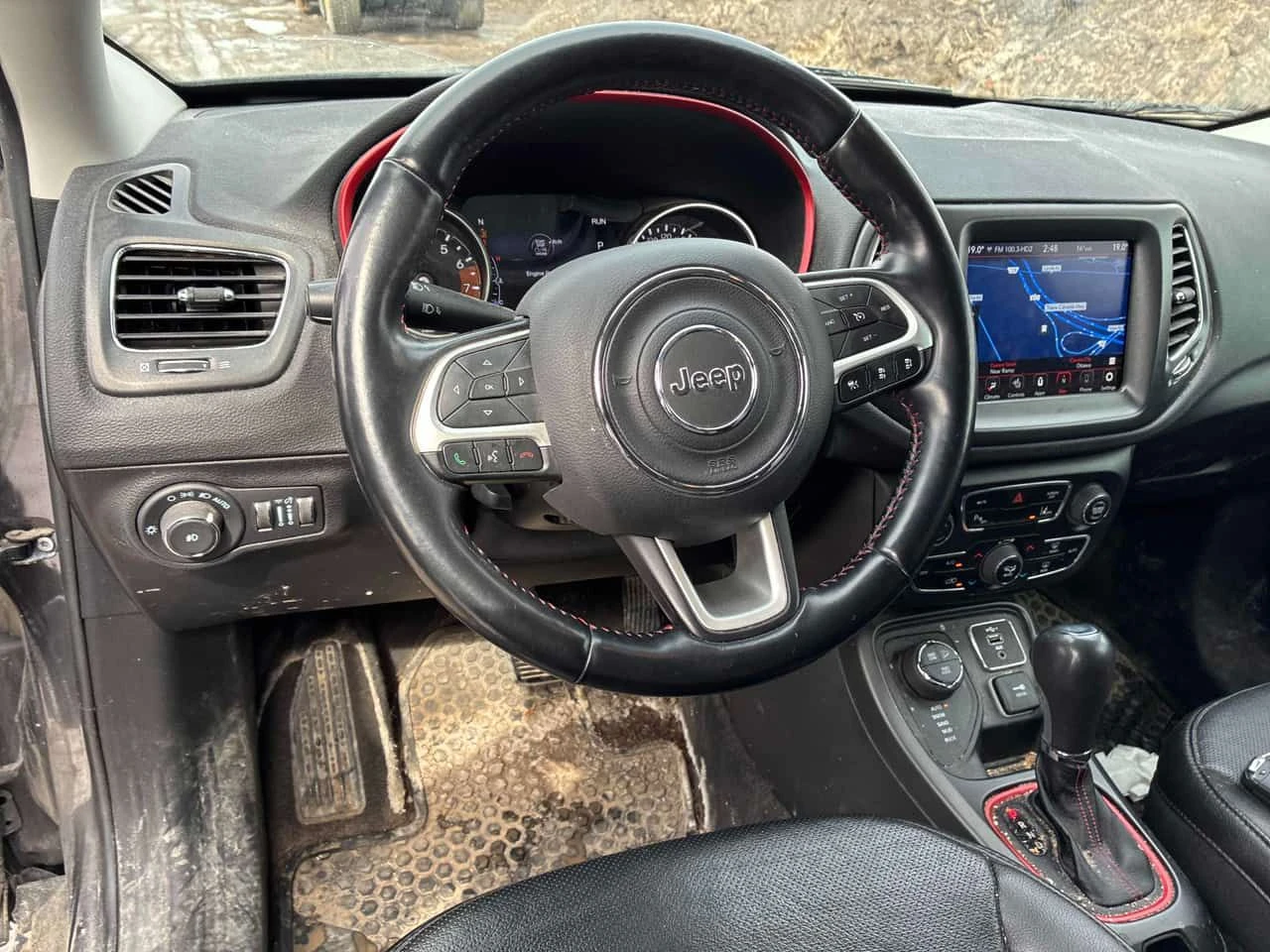 Jeep Compass * Trailhawk Elite * KEYLESS * PANO * ПОДГРЕВИ * , снимка 13 - Автомобили и джипове - 54134492