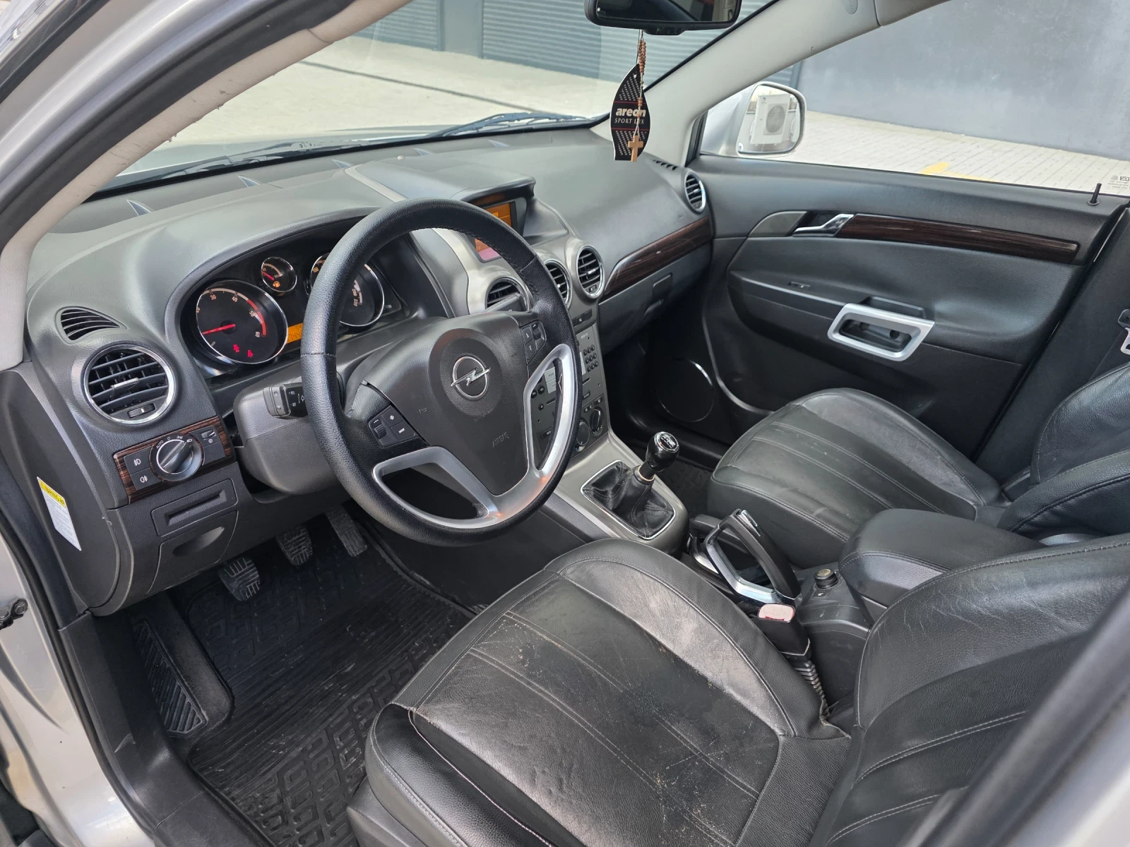 Opel Antara 2.0 TDI 4X4 , снимка 17 - Автомобили и джипове - 54141421