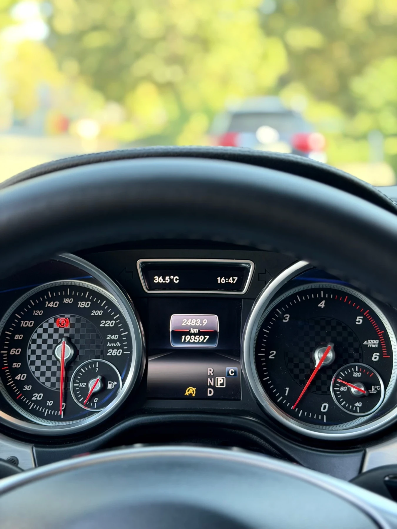 Mercedes-Benz GLE 350 FACELIFT / AMG LINE / ПАНОРАМА / 360 / 9G-TRON?C, снимка 12 - Автомобили и джипове - 55769970