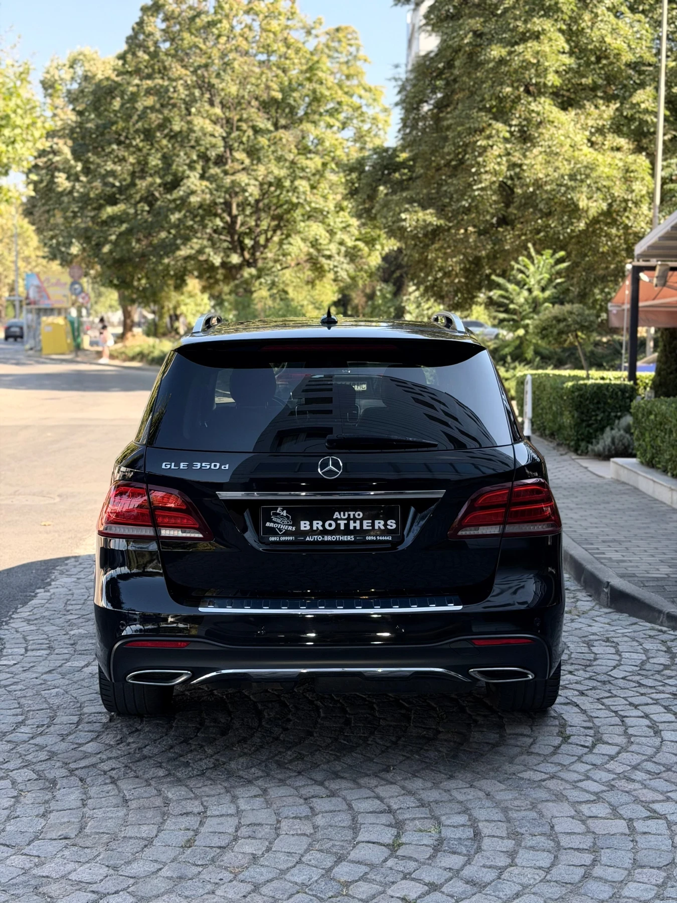 Mercedes-Benz GLE 350 FACELIFT / AMG LINE / ПАНОРАМА / 360 / 9G-TRON?C, снимка 6 - Автомобили и джипове - 55769970