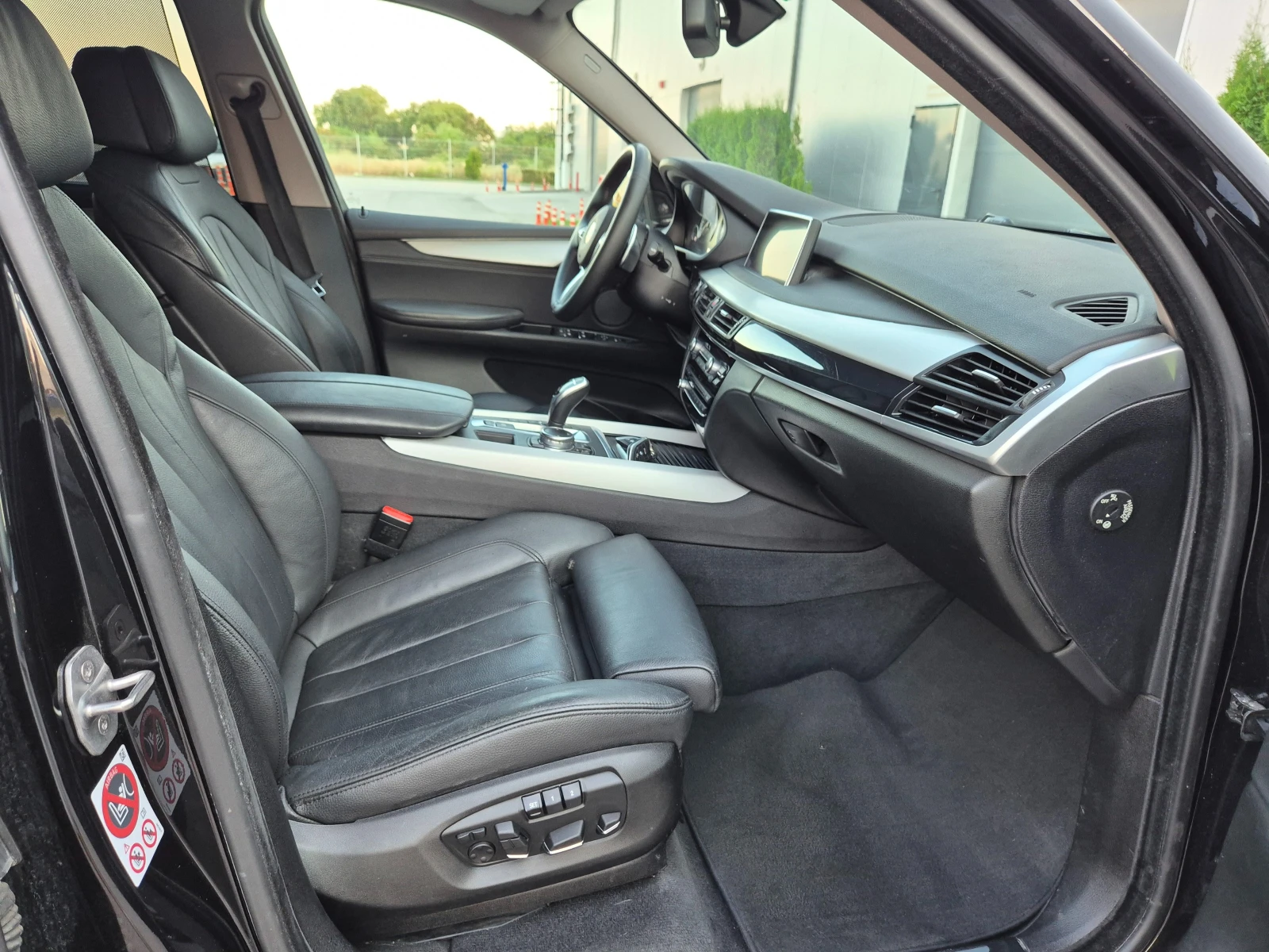 BMW X5 4.0d 313ks. 2016г Швейцария , снимка 13 - Автомобили и джипове - 55773589