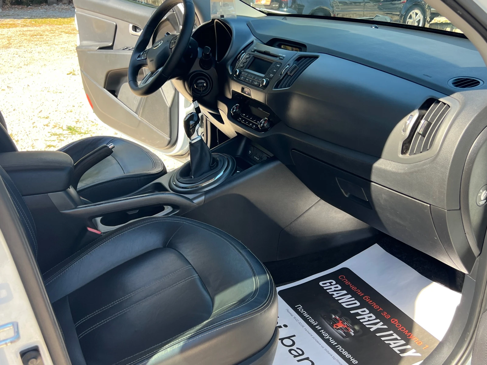 Kia Sportage 1.7 CRDI Facelift кожен салон, снимка 11 - Автомобили и джипове - 56017771