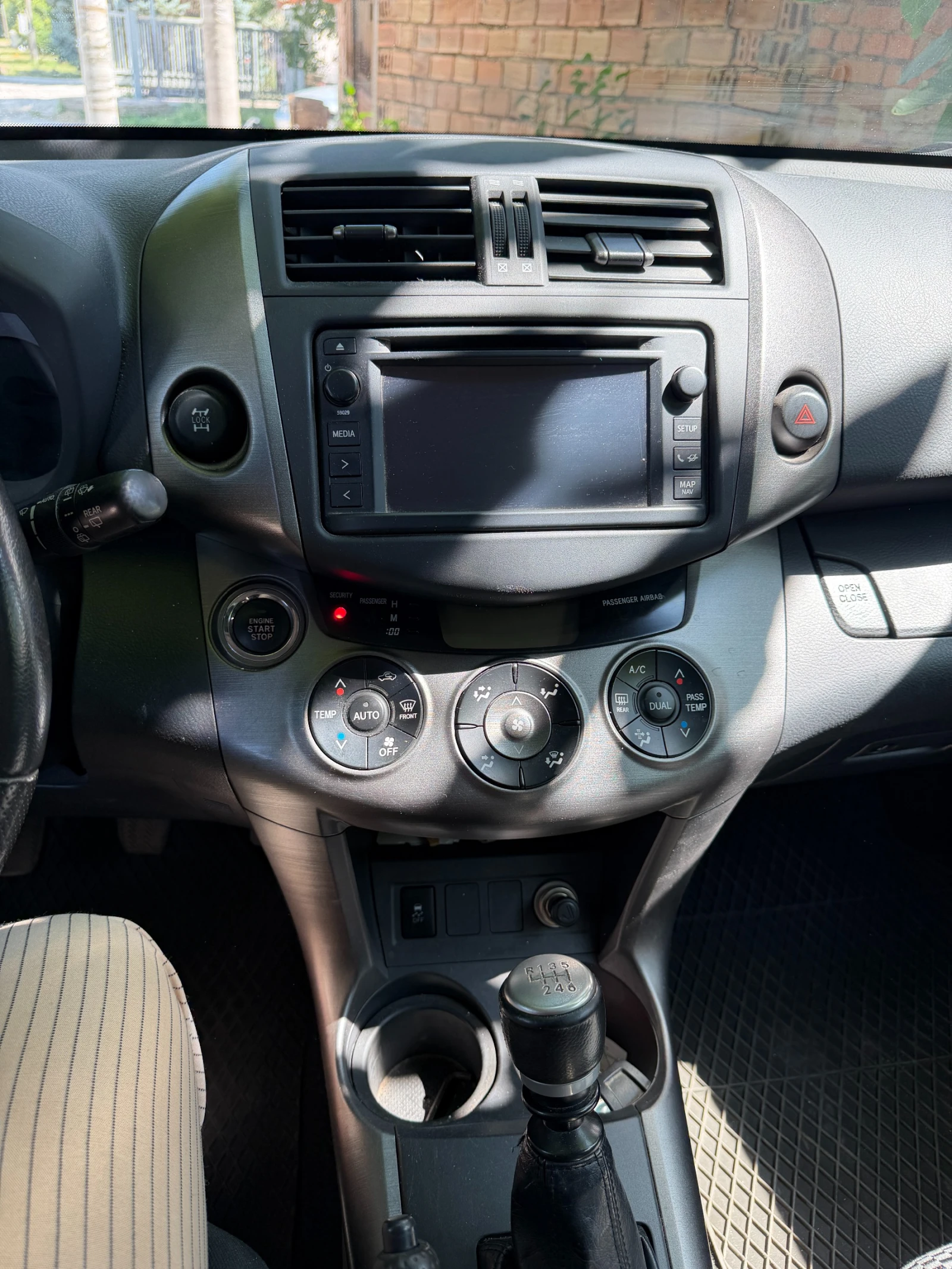 Toyota Rav4, снимка 6 - Автомобили и джипове - 56393273