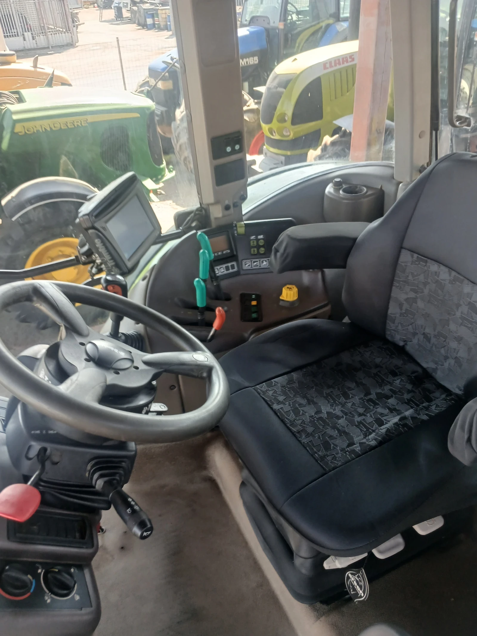 Трактор Claas Арес 836 с АВТОПИЛОТ, снимка 7 - Селскостопанска техника - 55666983