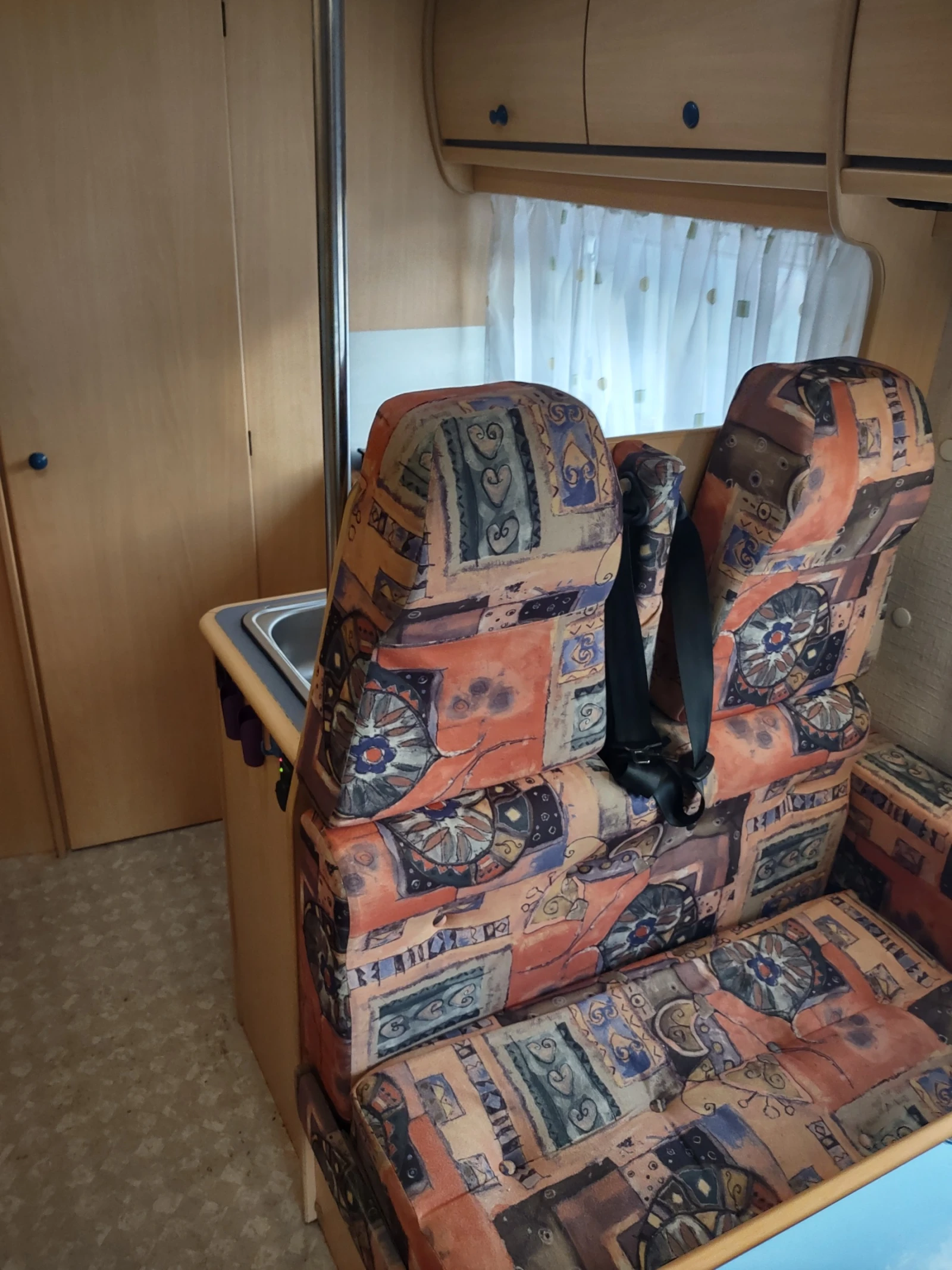 Кемпер Chausson FORD TRANZIT CHAUSSON WELCOME 25, снимка 8 - Каравани и кемпери - 54703503